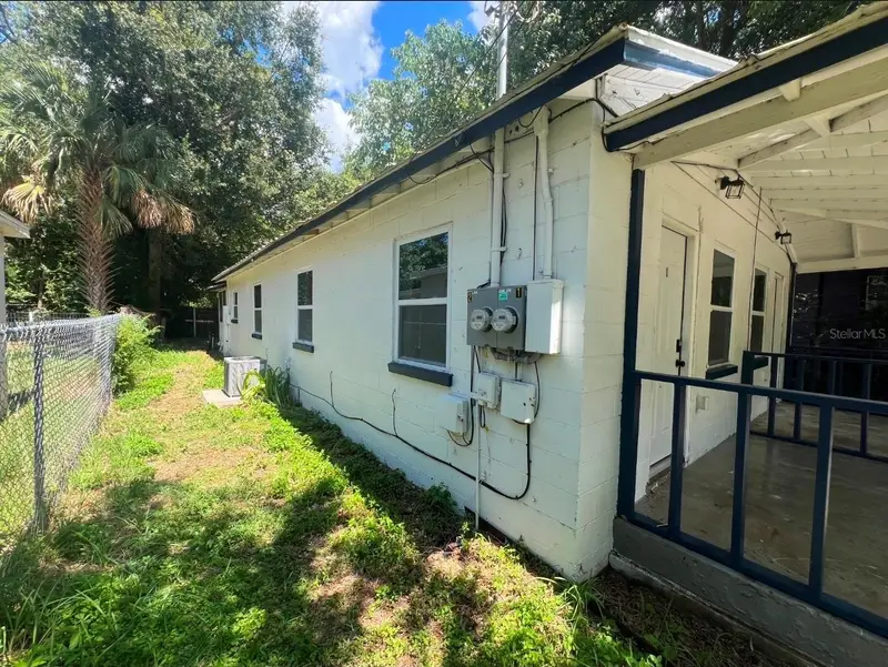 1927 Nw 2nd St, FL