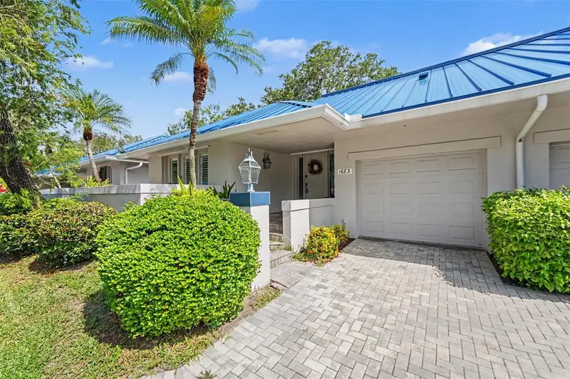 1683 Watermark Cir Ne, FL