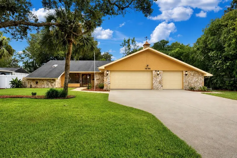 7488 River Country Dr, FL