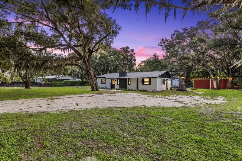 2118 E Keysville Rd, FL