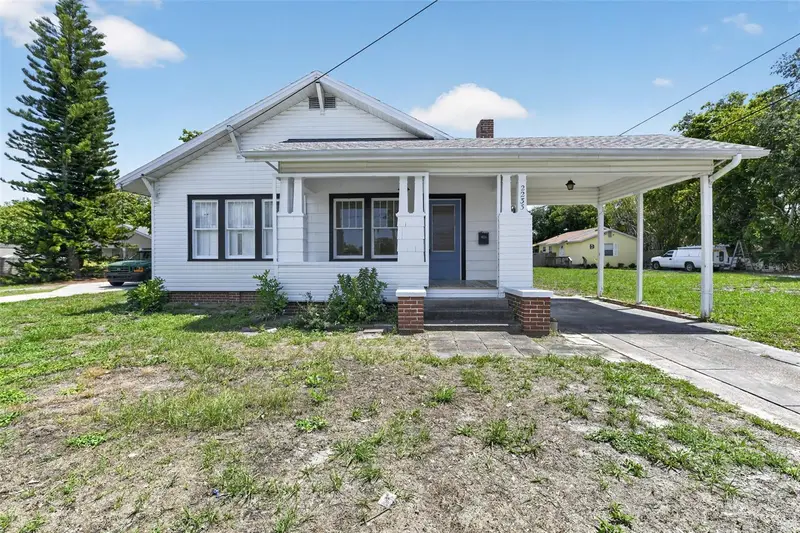 2233 11th Ave W, FL