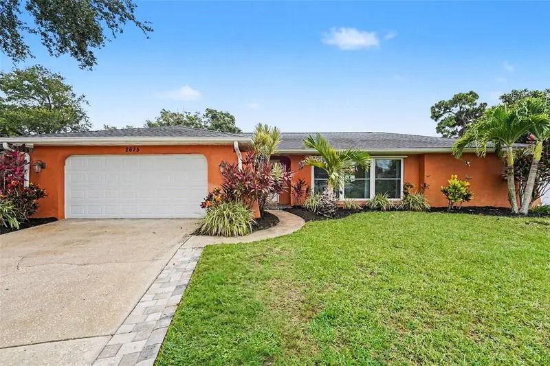 2675 Red Oak Ct, FL