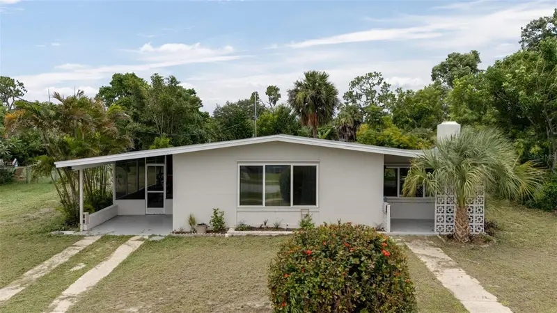 3213 Normandy Dr E, FL