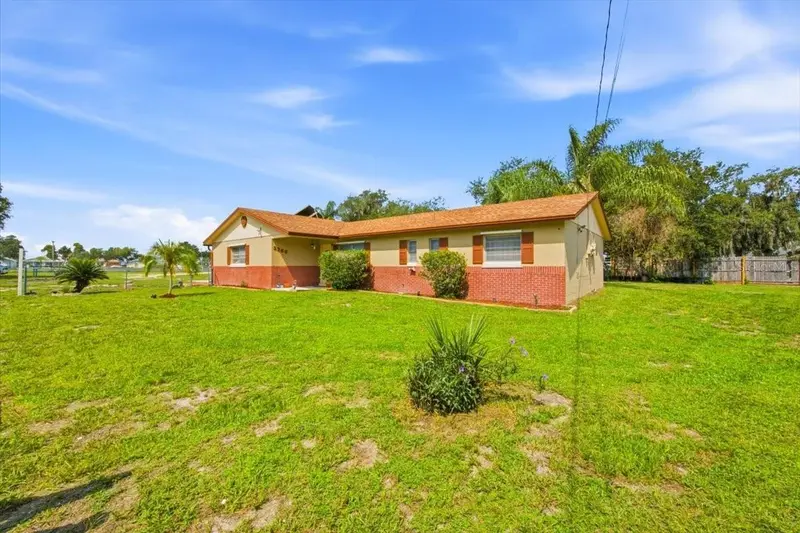 2266 Lake Lizzie Ct, FL