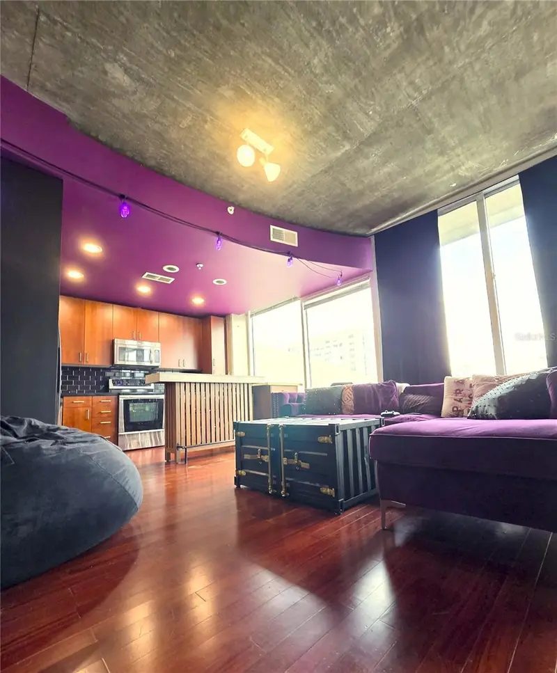 155 S Court Ave #1009, FL