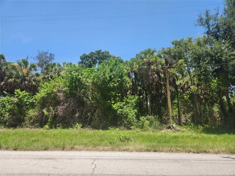 837 W College, FL
