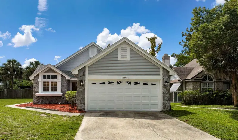 9901 Aloma Bend Ln, FL