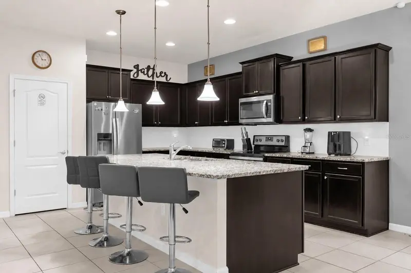 8824 Bengal Ct, FL