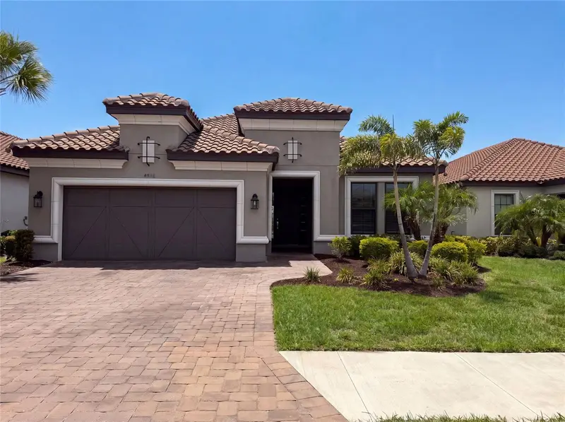 4516 Crestpoint Way, FL