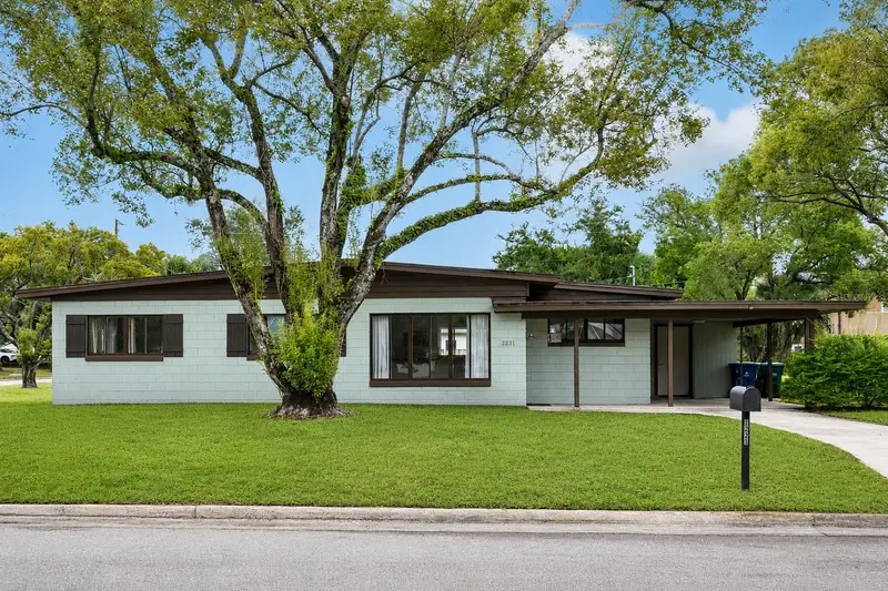 2231 Nairn Dr, FL