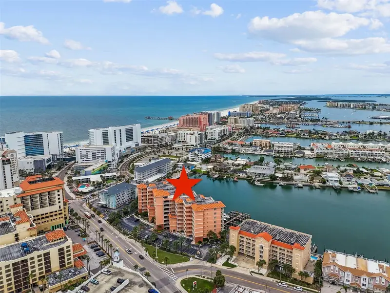 530 S Gulfview Blvd #304, FL