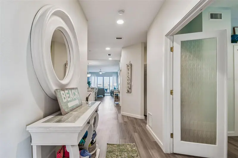 530 S Gulfview Blvd #304, FL