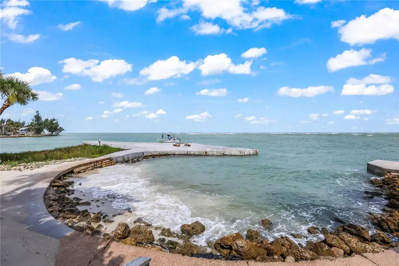 220 Pass Key Rd #220, FL