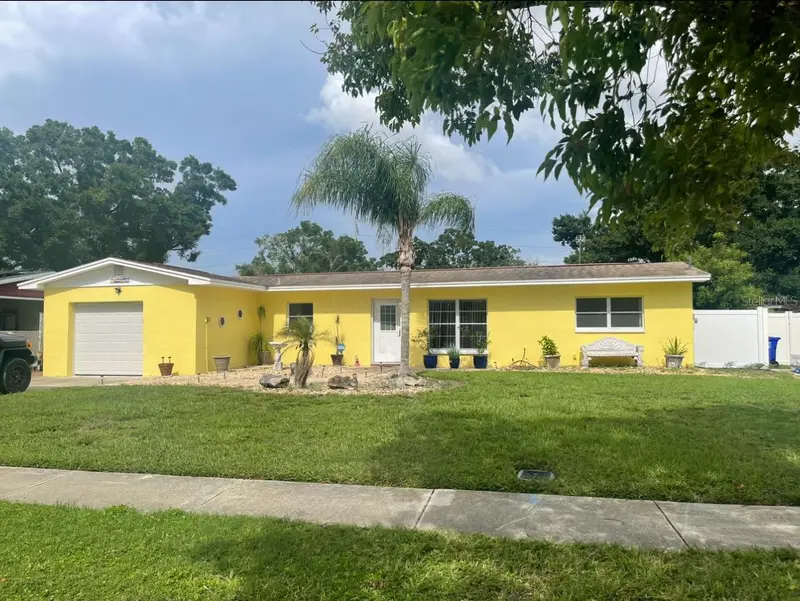 331 Shore Dr E, FL