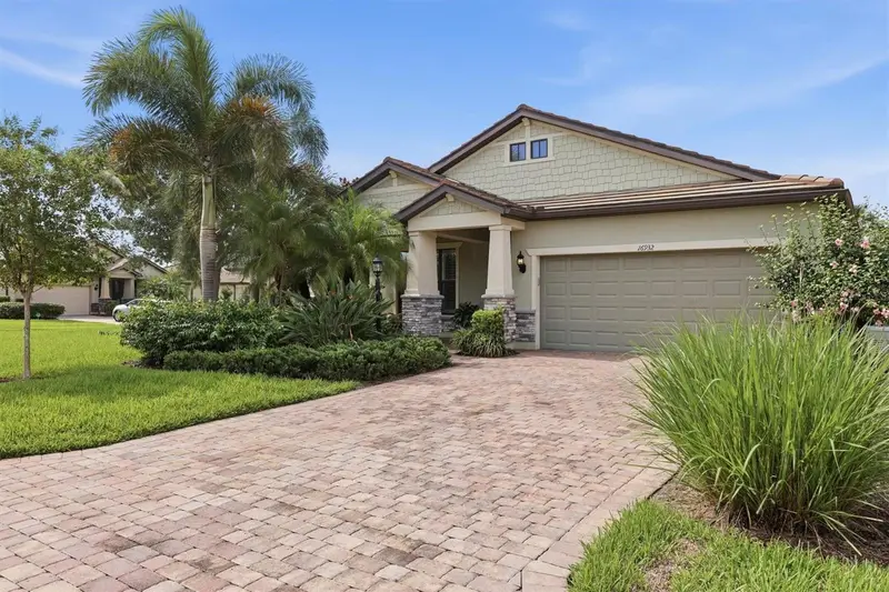 16932 Pelham Pl, FL
