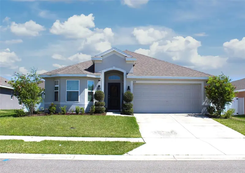 826 Landmark Hills Dr, FL