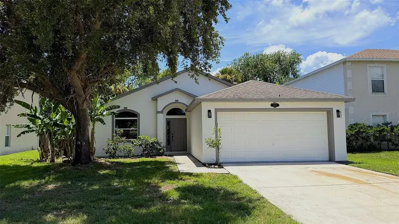649 Macon Dr, FL