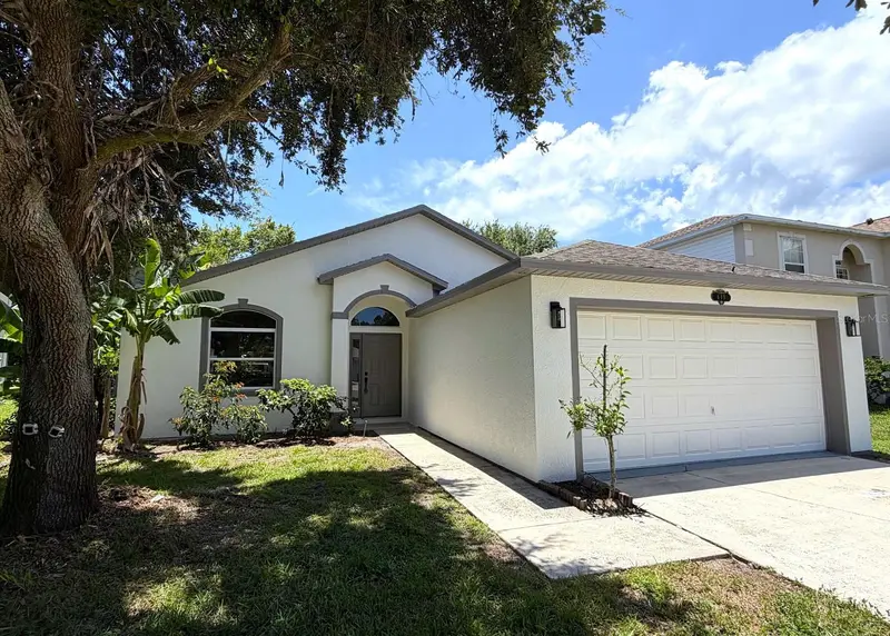 649 Macon Dr, FL