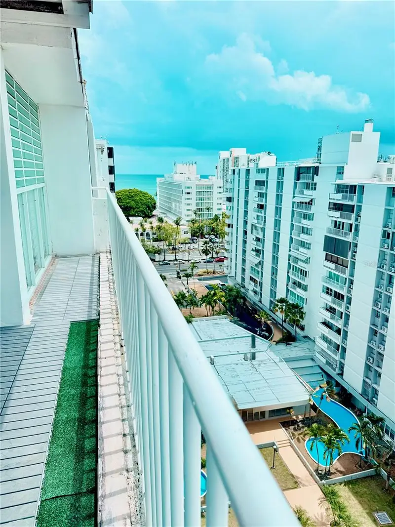 6400 Isla Verde Ave #12j, PR