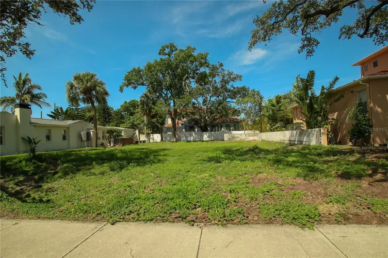 424 Channel Dr, FL
