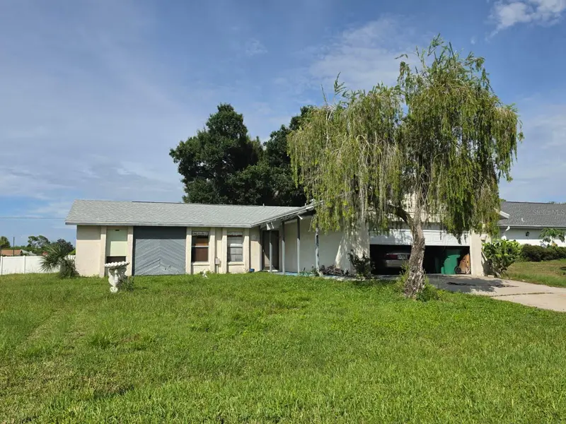 586 Altoona St Nw, FL