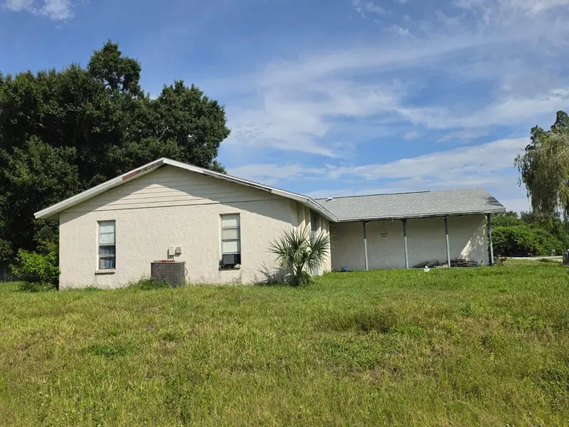 586 Altoona St Nw, FL