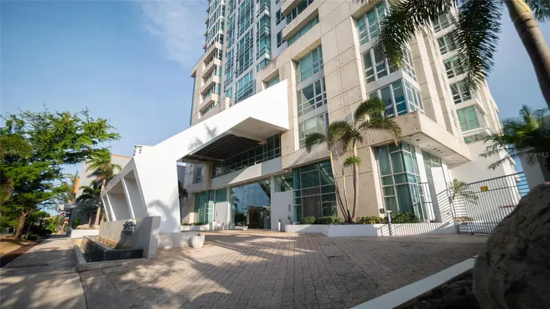 404 Ave Constitucion Atlantis #904, PR