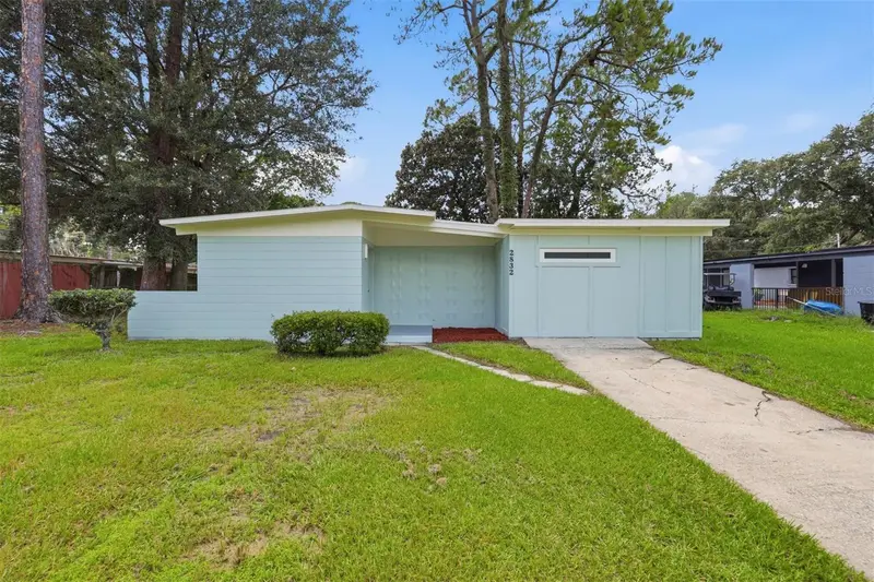 2832 Ne 11th Ter, FL