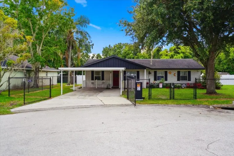 156 Manseau Dr, FL