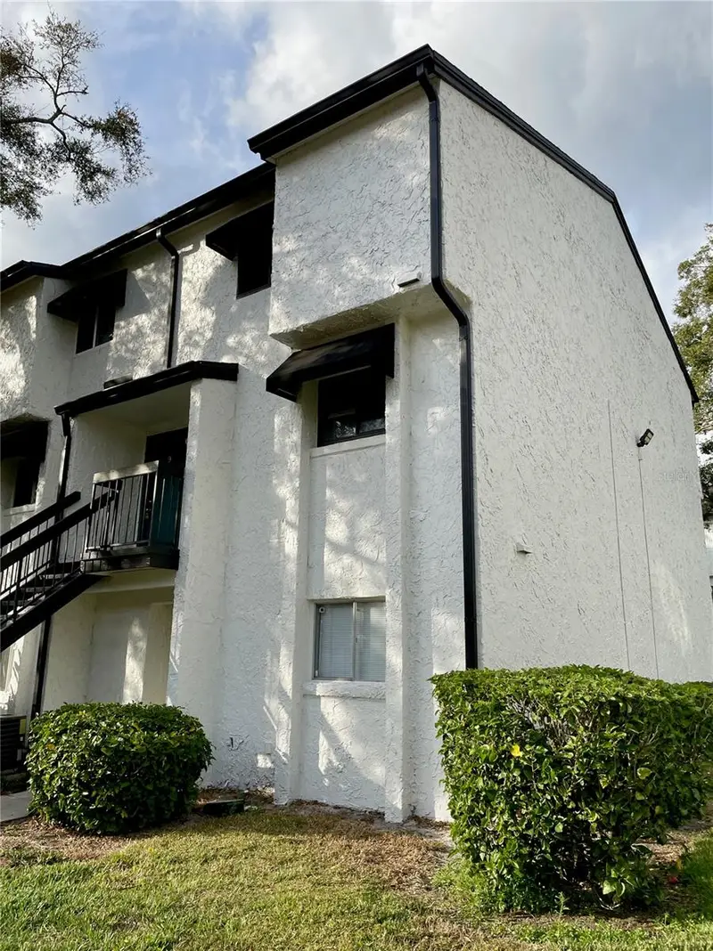 4263 S Semoran Blvd #9, FL