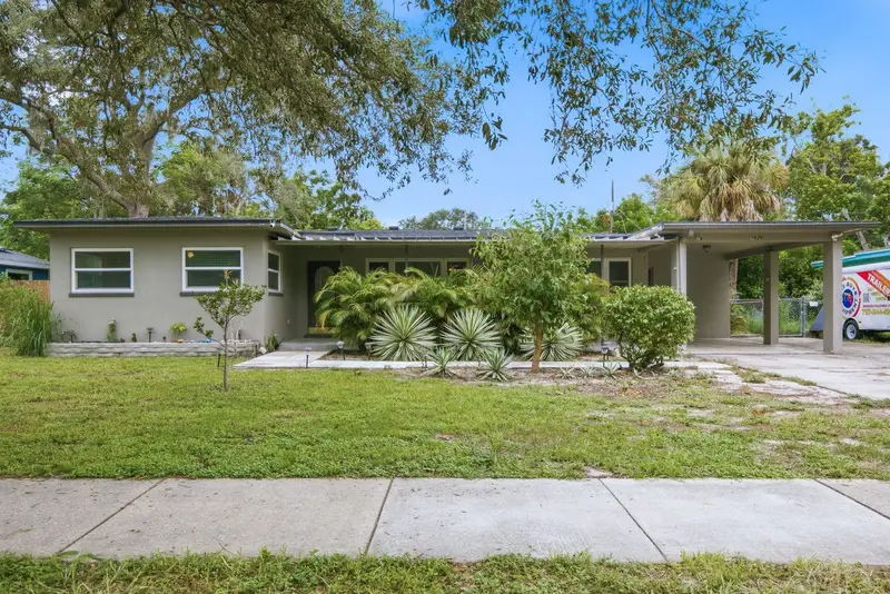 1626 S Betty Ln, FL