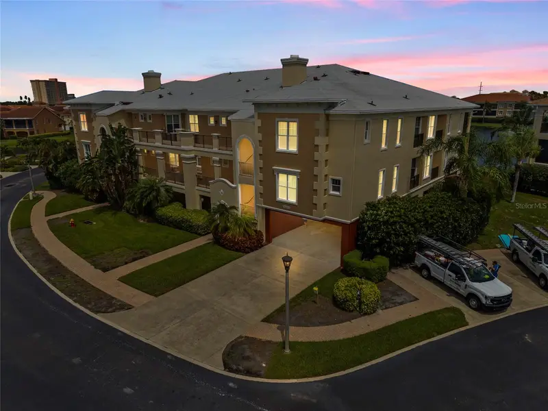 10 Franklin Ct S #63c, FL