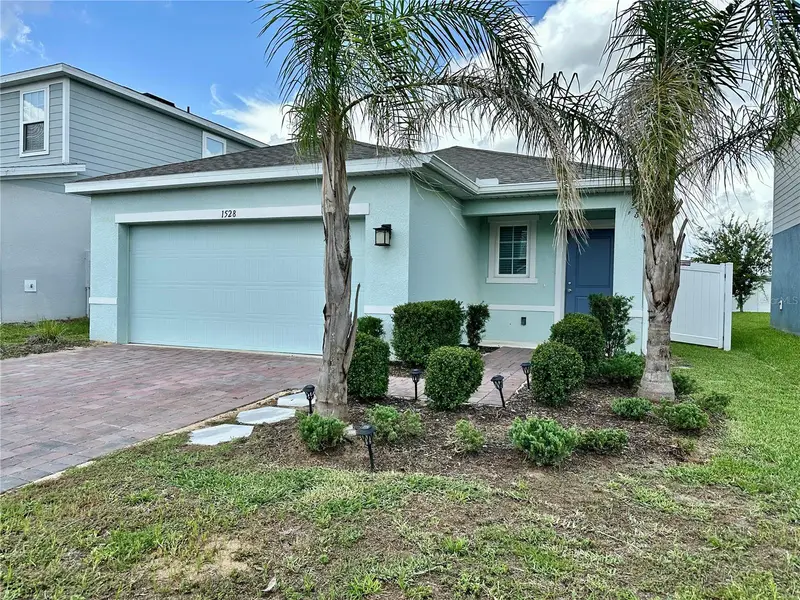 1528 Eucalyptus Way, FL