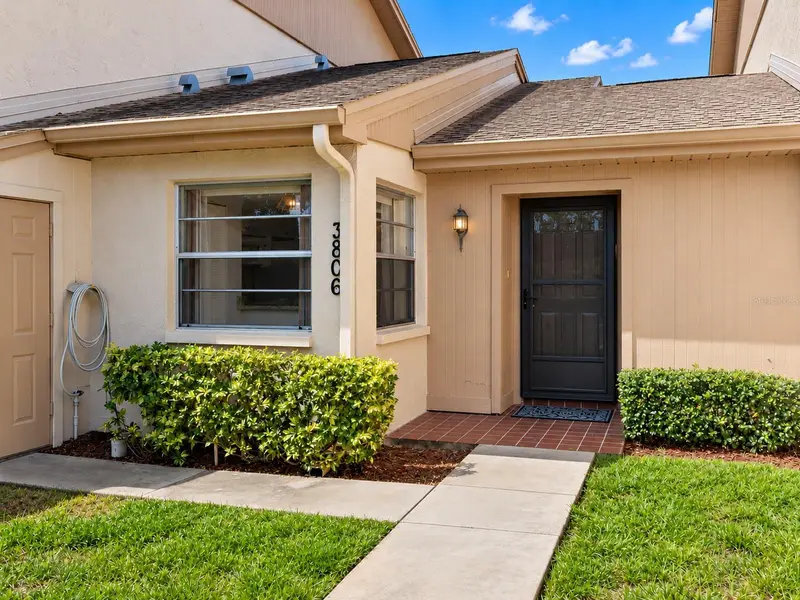 Holiday Lake Villas listing