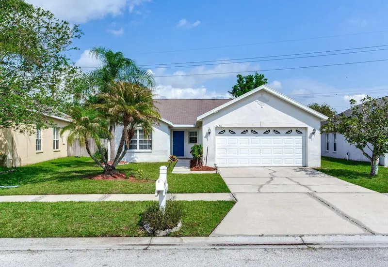 1126 Vinetree Dr, FL