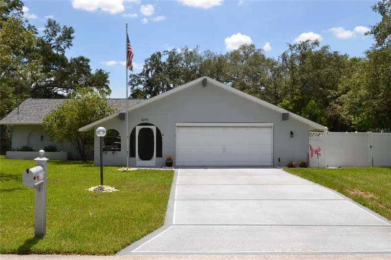 8236 Annapolis Rd, FL