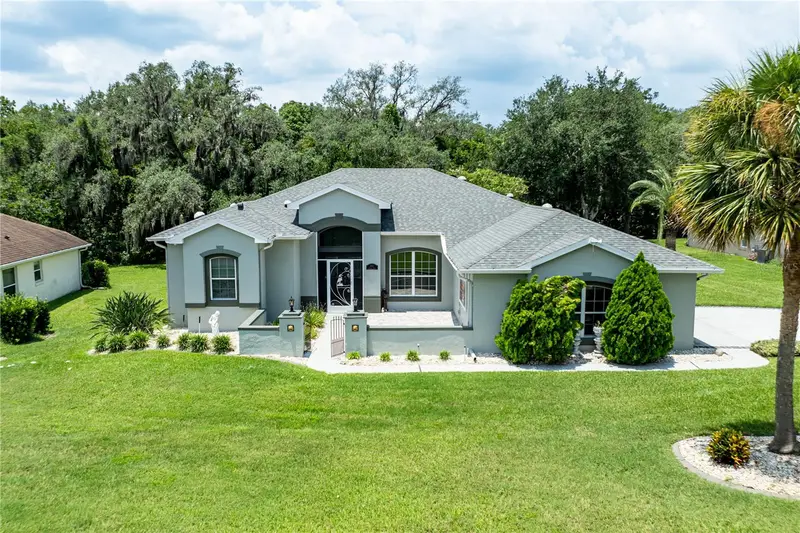 5121 Aurora Dr, FL