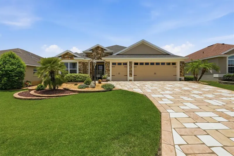 2938 Adrienne Way, FL