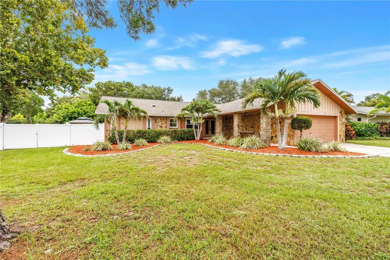 10210 95th St, FL
