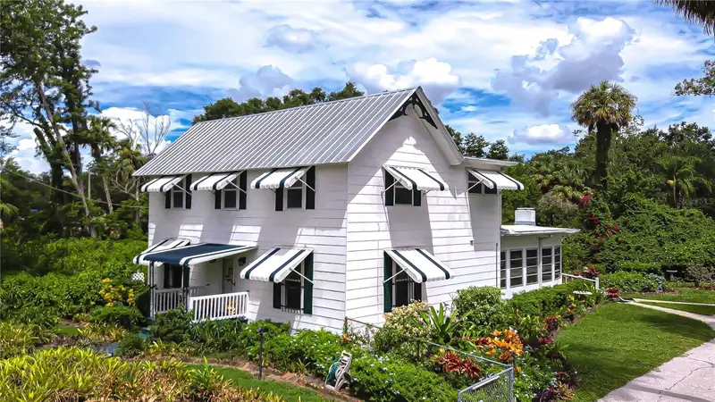 Riverview listing