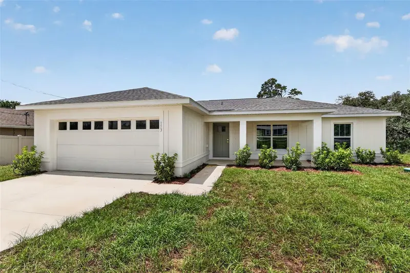 153 Oak Cir, FL