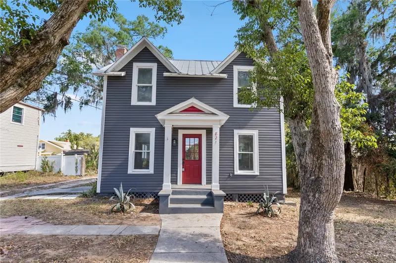 821 E Lemon Ave, FL