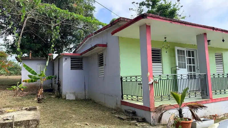 171 Yagrumo Street. Barrio Corrales, PR