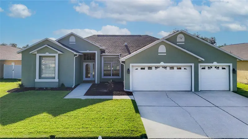 24807 Blazing Trail Way, FL