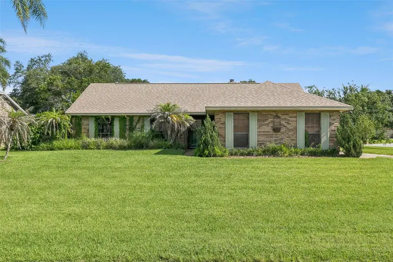 4 Bass Lake Dr, FL