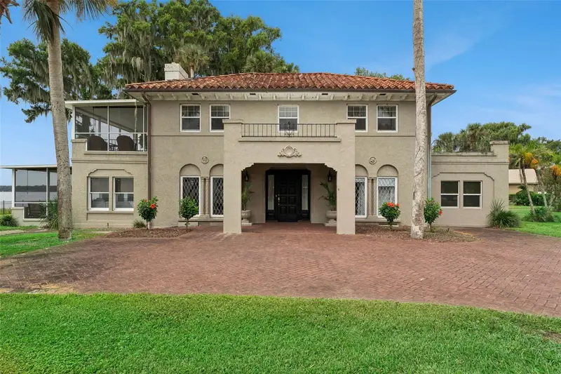 801 Lake Shore Dr, FL