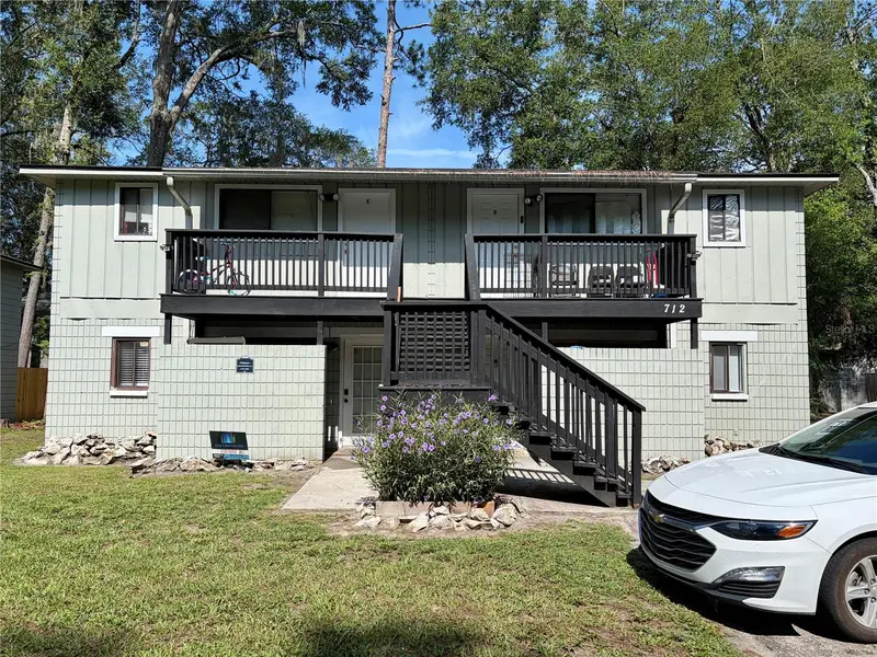 712 Sw 70th Ter, FL