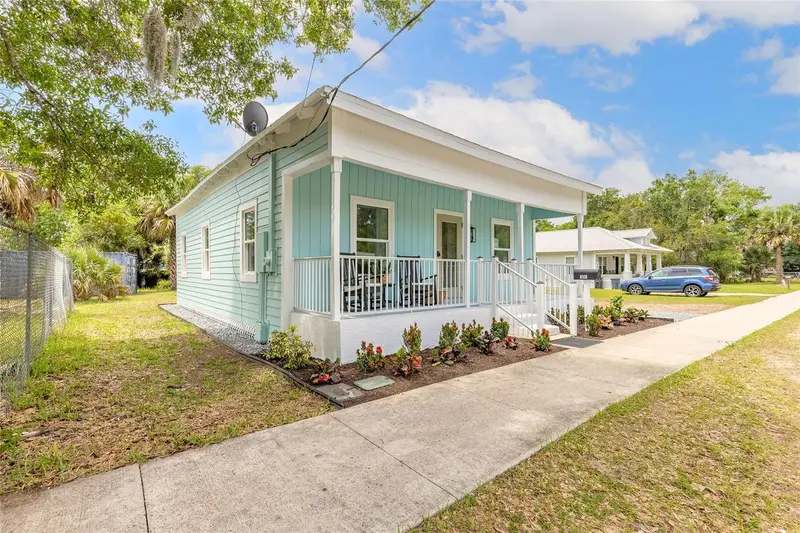 306 Sheldon St, FL