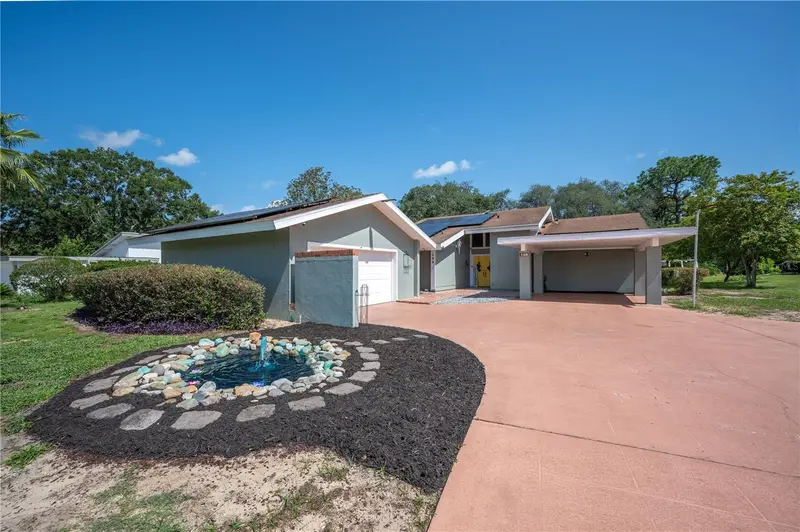 109 Arrowhead Ln, FL