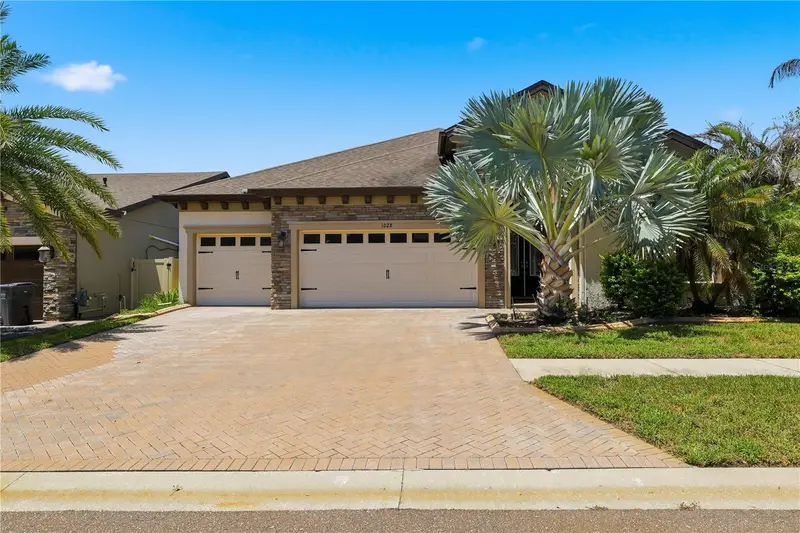 1028 Coretto Ave, FL